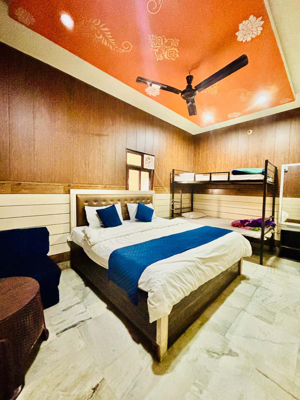 Four Bed Room With AC
