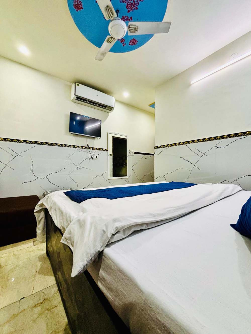 Triple Bed Room
